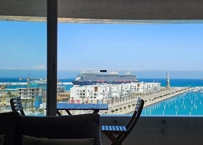 Ocean View Apartment With Airco